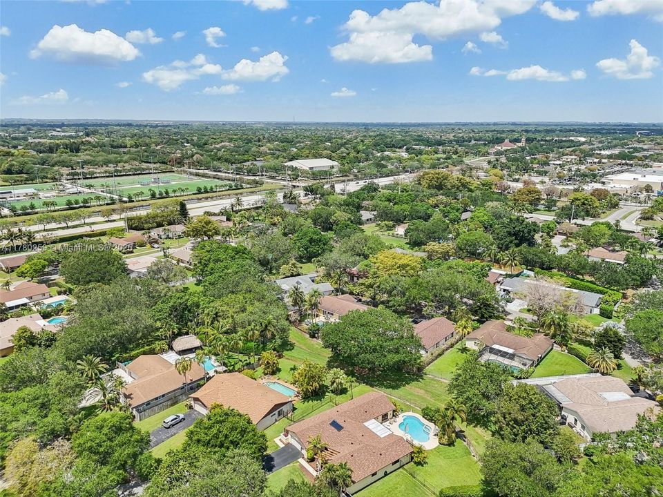 Recently Sold: $915,000 (4 beds, 3 baths, 2603 Square Feet)