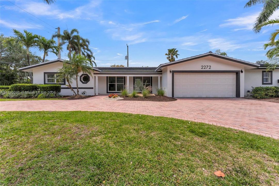 Recently Sold: $1,295,000 (4 beds, 3 baths, 2795 Square Feet)