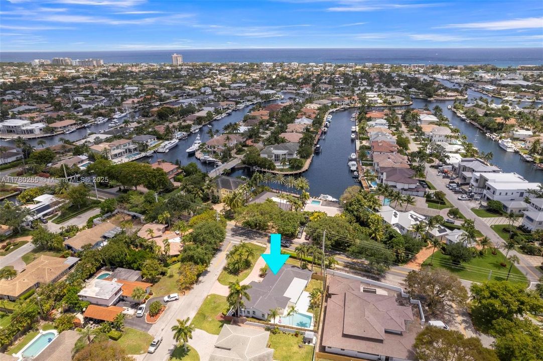 Recently Sold: $1,295,000 (4 beds, 3 baths, 2795 Square Feet)