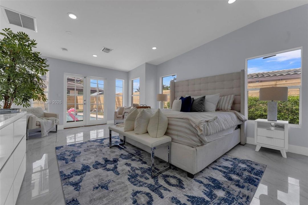 Recently Sold: $1,295,000 (4 beds, 3 baths, 2795 Square Feet)