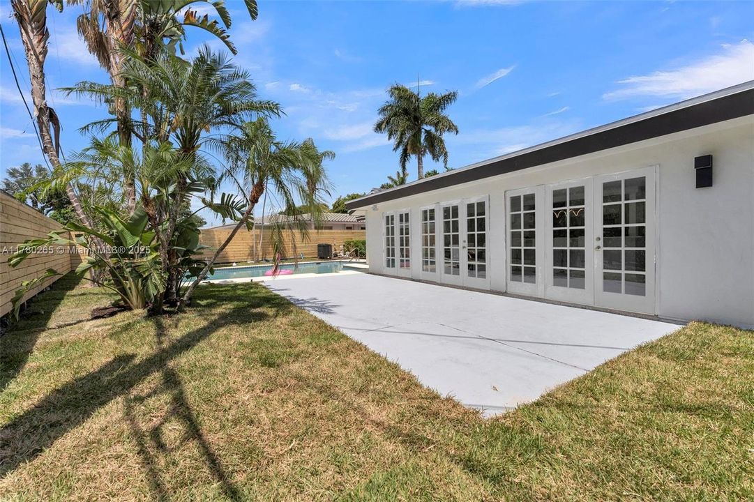 Recently Sold: $1,295,000 (4 beds, 3 baths, 2795 Square Feet)