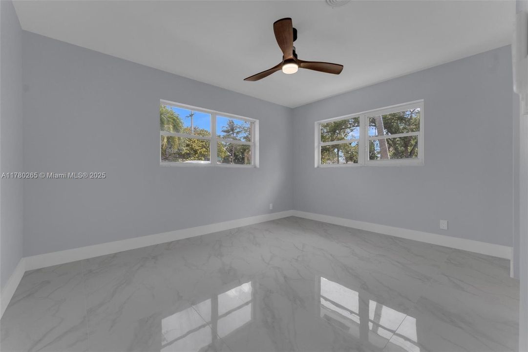 Recently Sold: $1,295,000 (4 beds, 3 baths, 2795 Square Feet)