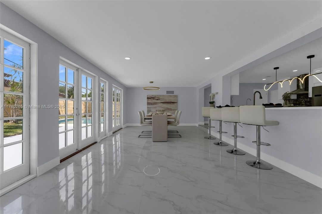 Recently Sold: $1,295,000 (4 beds, 3 baths, 2795 Square Feet)