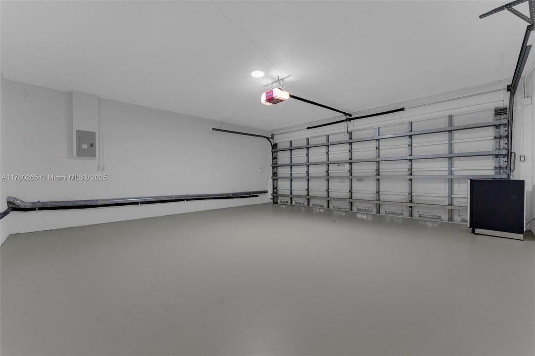 Recently Sold: $1,295,000 (4 beds, 3 baths, 2795 Square Feet)