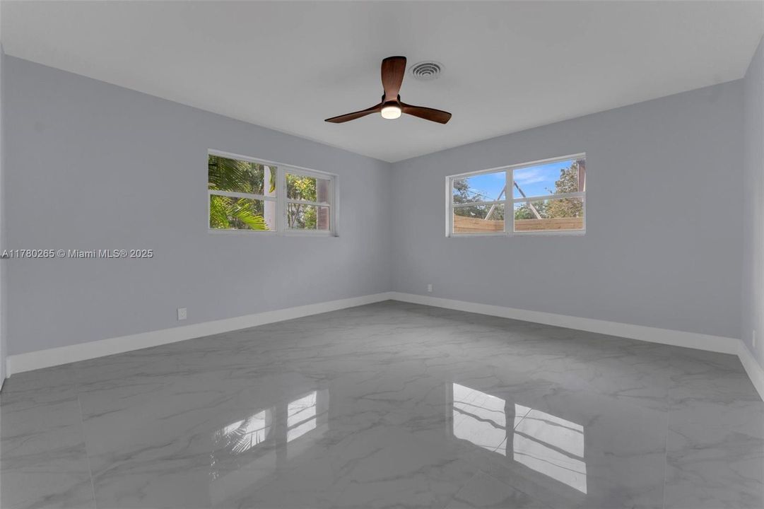 Recently Sold: $1,295,000 (4 beds, 3 baths, 2795 Square Feet)