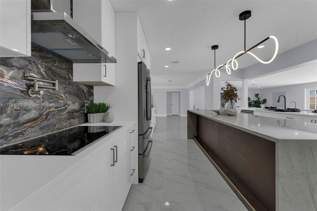 Recently Sold: $1,295,000 (4 beds, 3 baths, 2795 Square Feet)