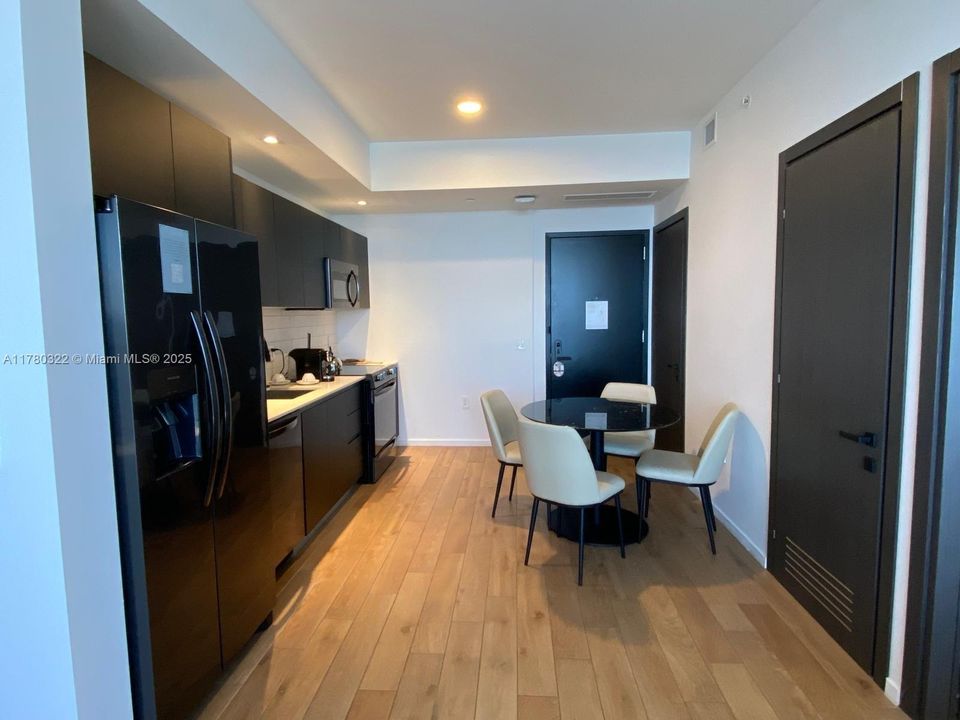 На продажу: $1,050,000 (1 спален, 1 ванн, 509 Квадратных фут)