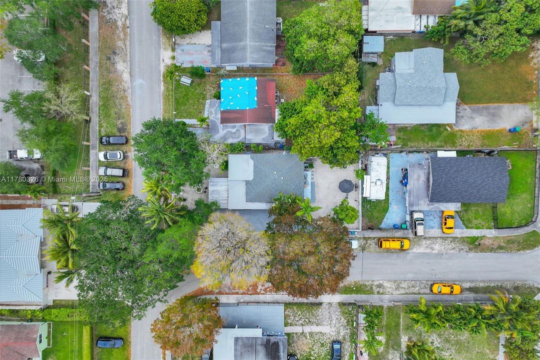 Недавно продано: $463,000 (2 спален, 1 ванн, 1108 Квадратных фут)