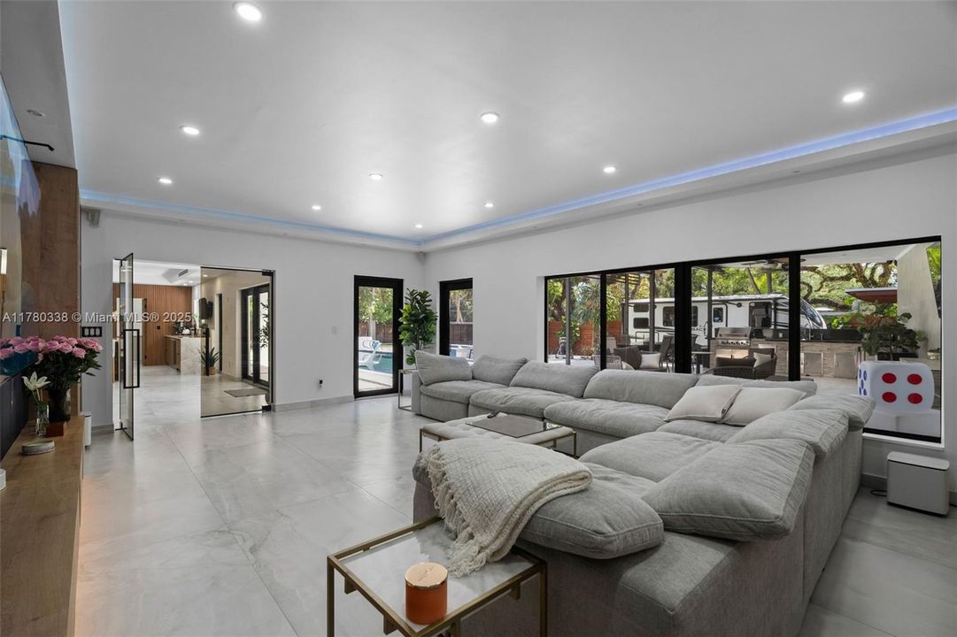 For Sale: $4,849,900 (6 beds, 6 baths, 0 Square Feet)