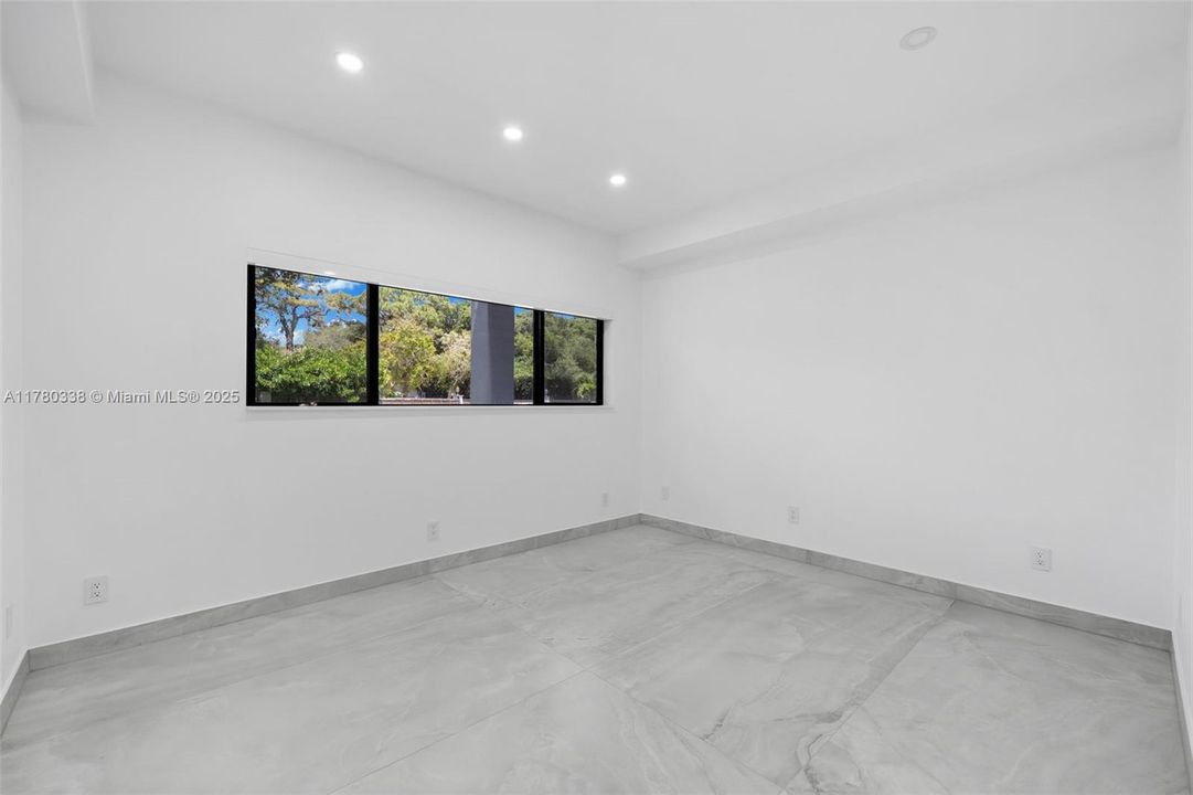 For Sale: $4,849,900 (6 beds, 6 baths, 0 Square Feet)
