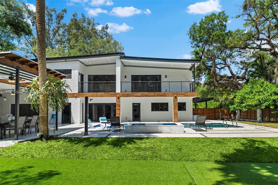 For Sale: $4,849,900 (6 beds, 6 baths, 0 Square Feet)
