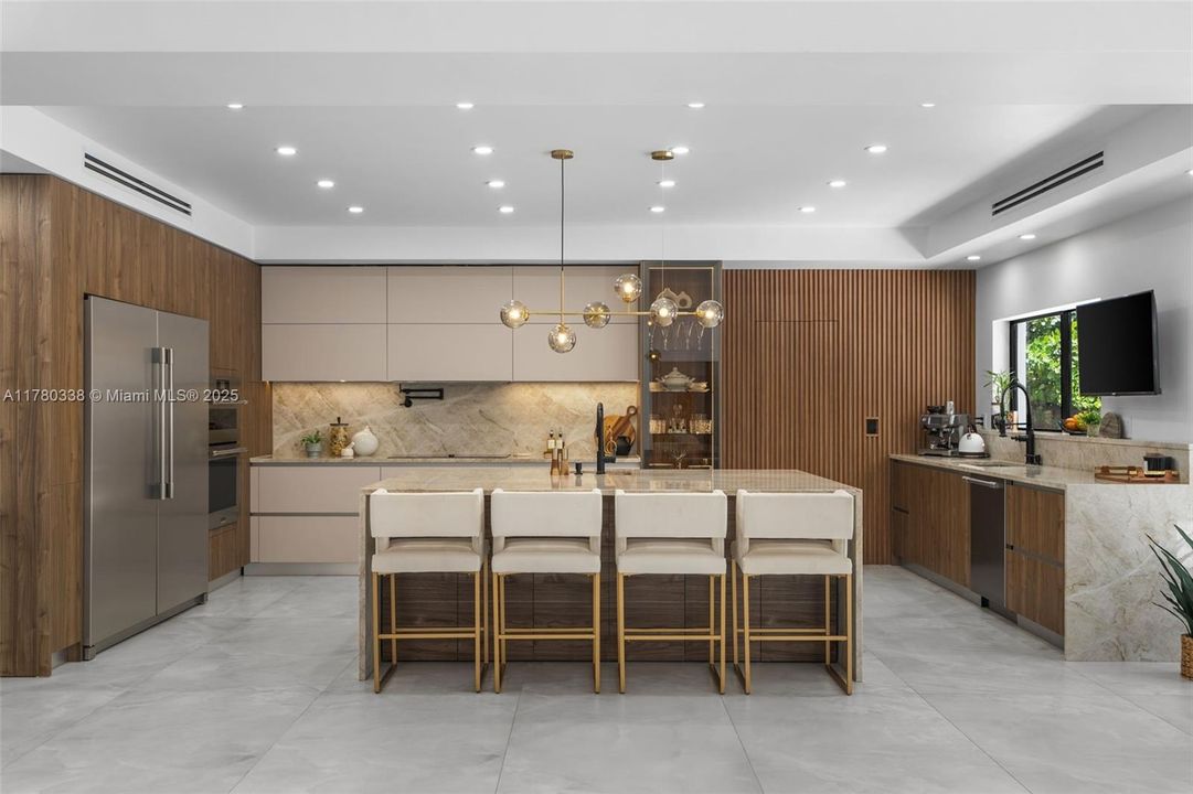 For Sale: $4,849,900 (6 beds, 6 baths, 0 Square Feet)