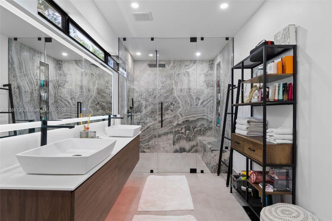 For Sale: $4,849,900 (6 beds, 6 baths, 0 Square Feet)