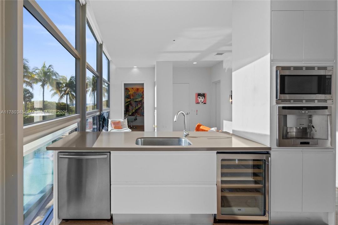 待售: $1,590,000 (1 贝兹, 1 浴室, 1126 平方英尺)