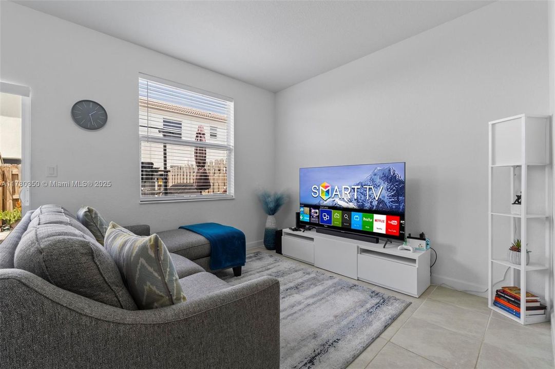 For Sale: $533,990 (3 beds, 2 baths, 1545 Square Feet)