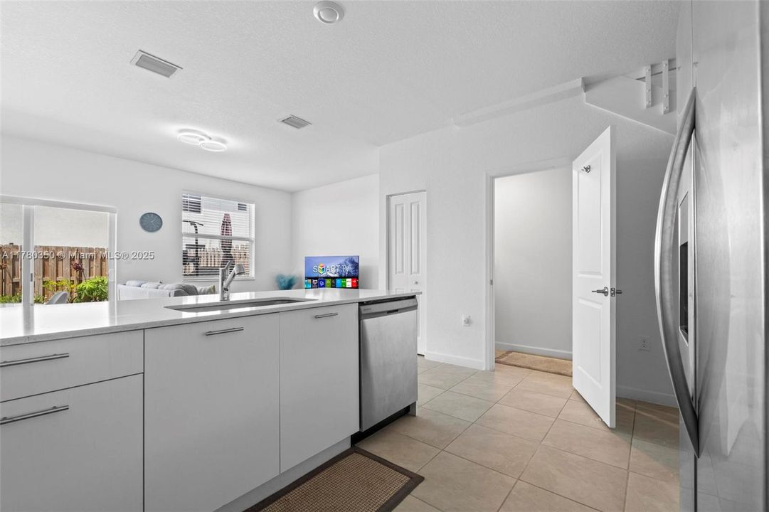 For Sale: $533,990 (3 beds, 2 baths, 1545 Square Feet)