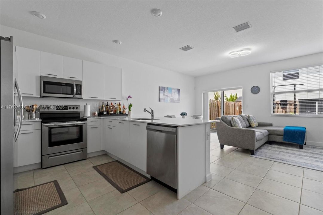 For Sale: $533,990 (3 beds, 2 baths, 1545 Square Feet)