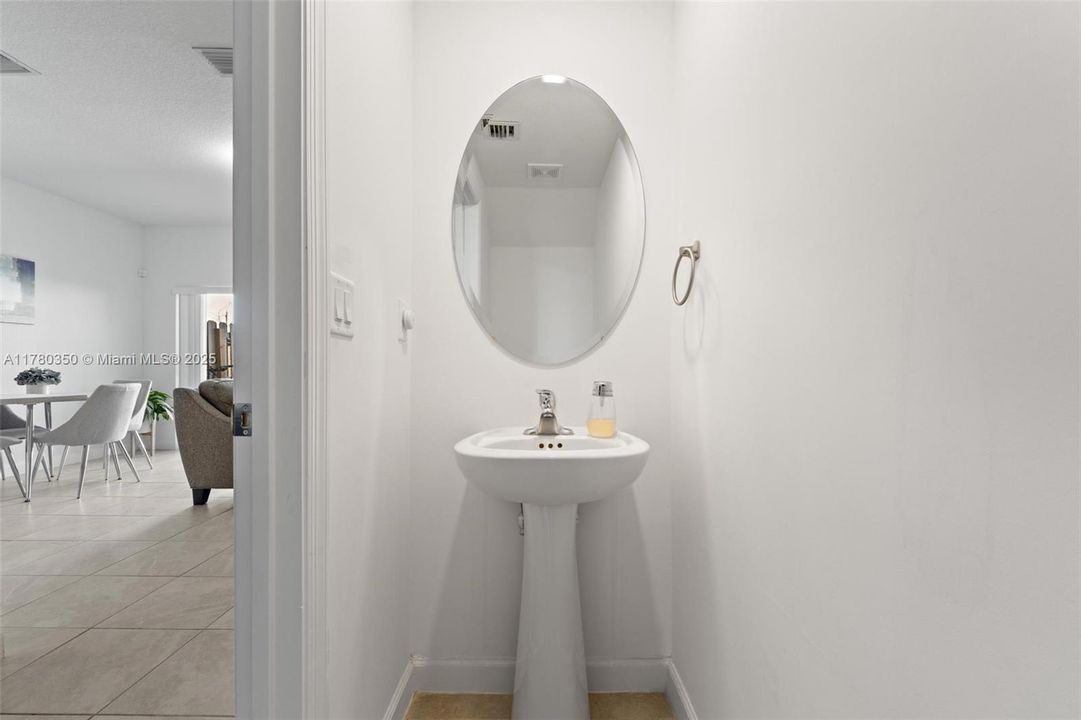 For Sale: $533,990 (3 beds, 2 baths, 1545 Square Feet)