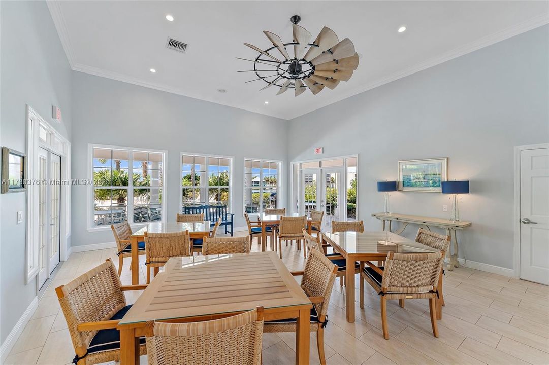 For Rent: $4,000 (2 beds, 2 baths, 1204 Square Feet)