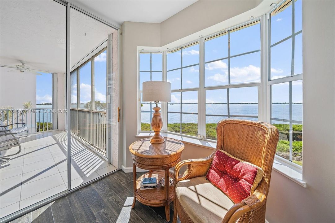 For Rent: $4,000 (2 beds, 2 baths, 1204 Square Feet)