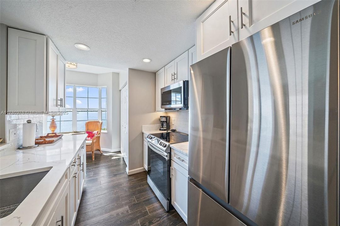 For Rent: $4,000 (2 beds, 2 baths, 1204 Square Feet)