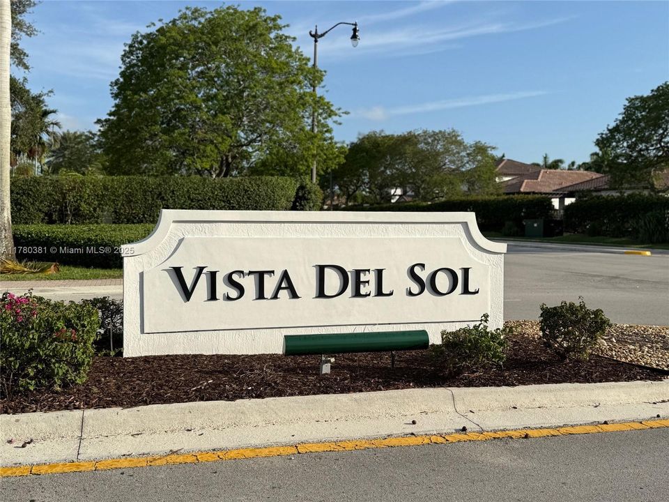 Recently Sold: $1,495,000 (5 beds, 5 baths, 4110 Square Feet)