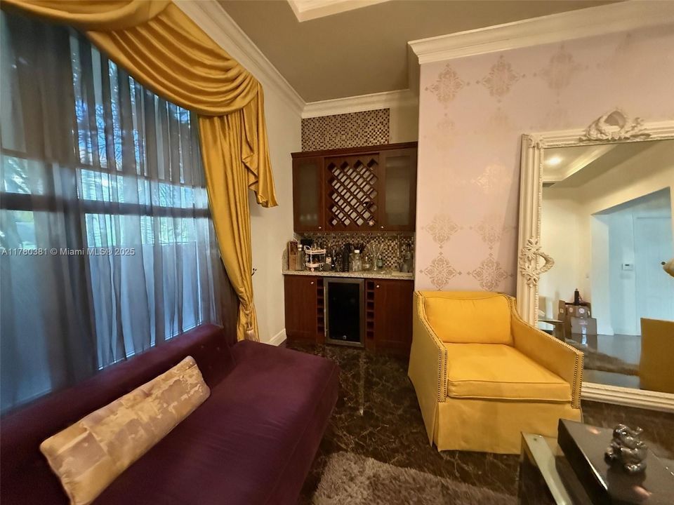 Recently Sold: $1,495,000 (5 beds, 5 baths, 4110 Square Feet)