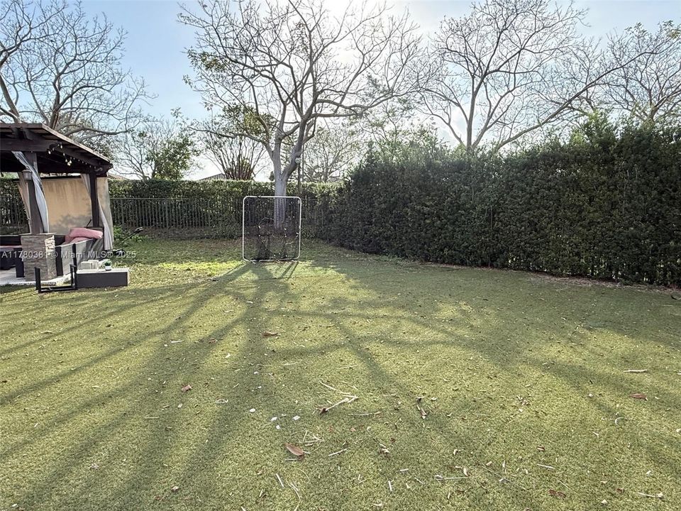 Recently Sold: $1,495,000 (5 beds, 5 baths, 4110 Square Feet)