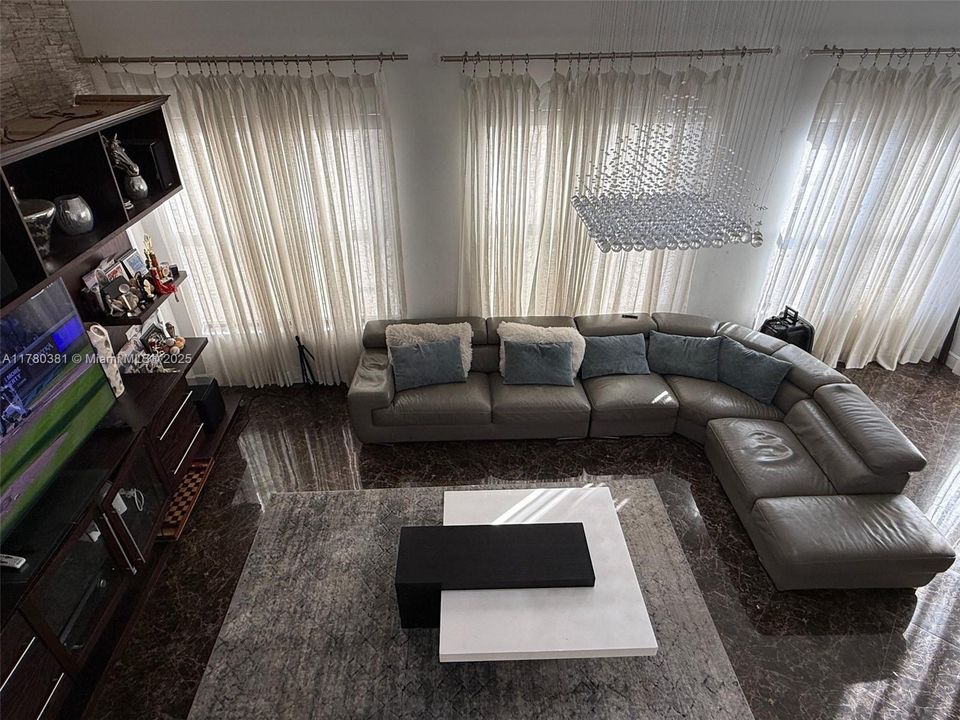 Recently Sold: $1,495,000 (5 beds, 5 baths, 4110 Square Feet)