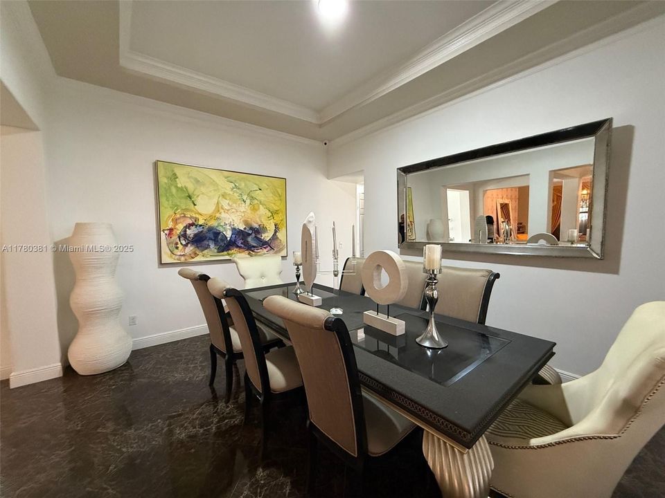 Recently Sold: $1,495,000 (5 beds, 5 baths, 4110 Square Feet)