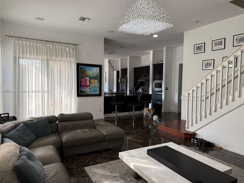 Recently Sold: $1,495,000 (5 beds, 5 baths, 4110 Square Feet)