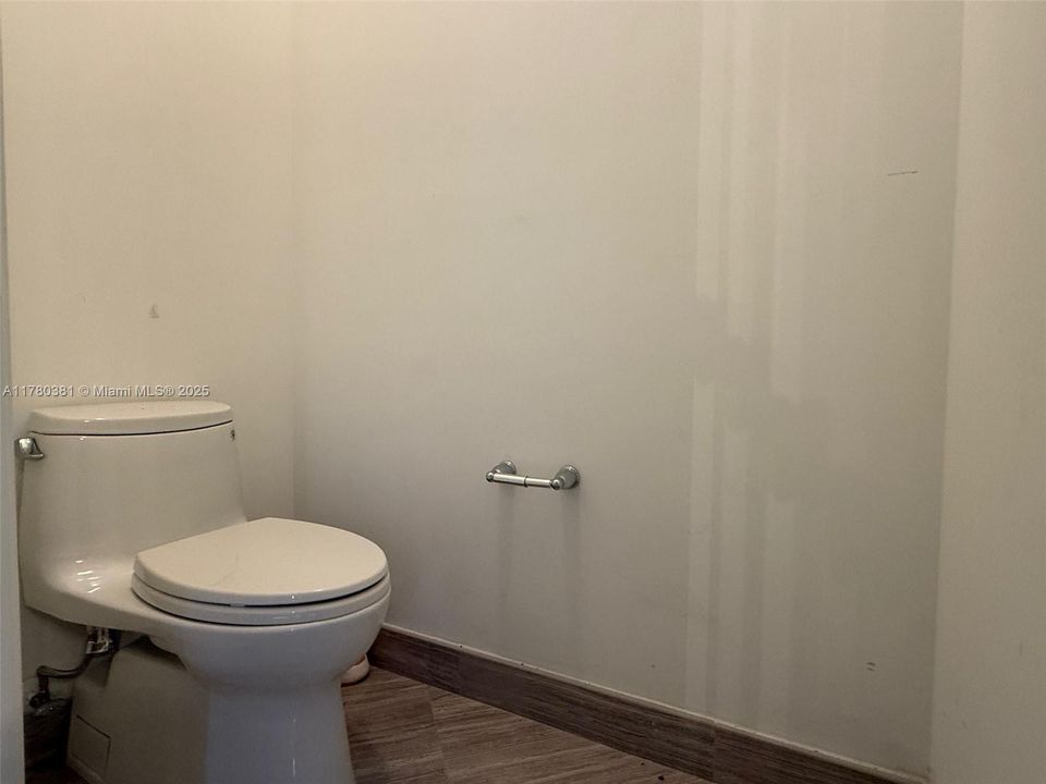 Recently Sold: $1,495,000 (5 beds, 5 baths, 4110 Square Feet)