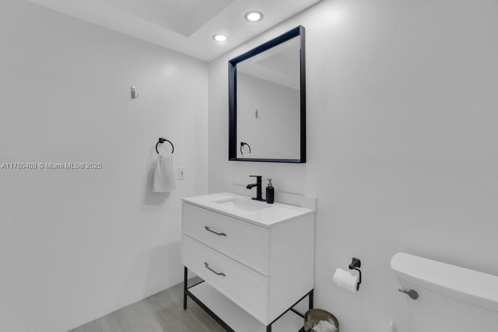 待售: $350,000 (2 贝兹, 2 浴室, 1273 平方英尺)