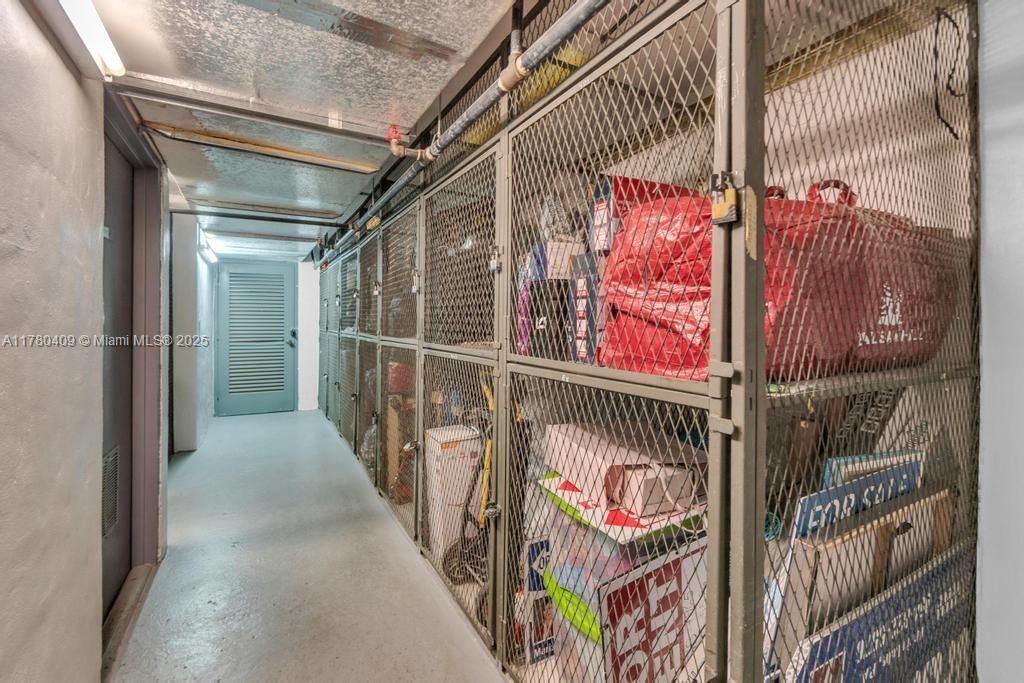 待售: $350,000 (2 贝兹, 2 浴室, 1273 平方英尺)