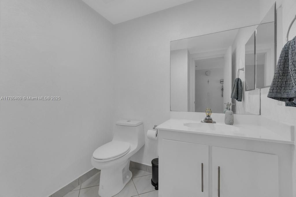 待售: $350,000 (2 贝兹, 2 浴室, 1273 平方英尺)