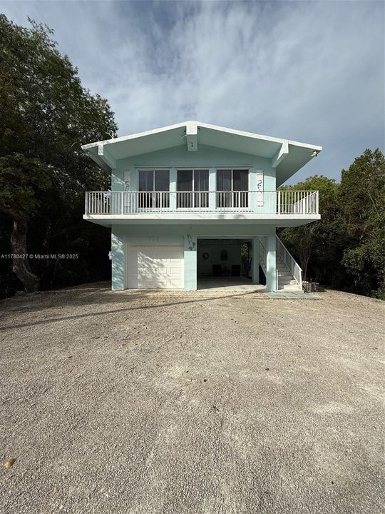 最近售出: $850,000 (3 贝兹, 3 浴室, 0 平方英尺)