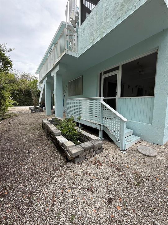 最近售出: $850,000 (3 贝兹, 3 浴室, 0 平方英尺)