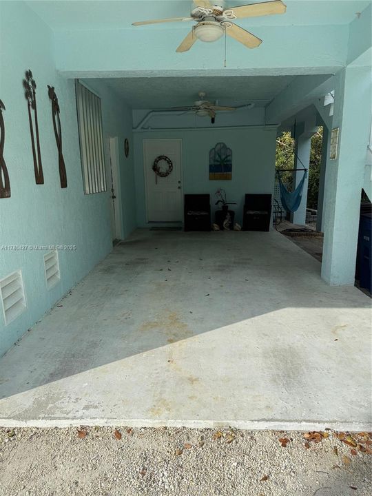 最近售出: $850,000 (3 贝兹, 3 浴室, 0 平方英尺)