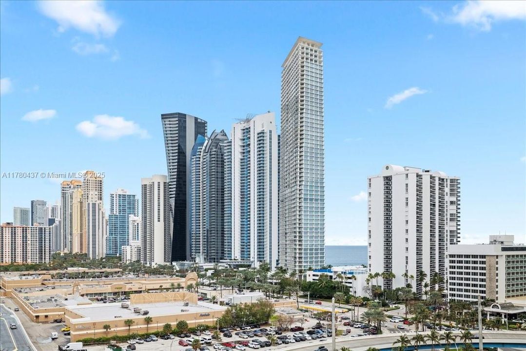 待售: $870,000 (3 贝兹, 2 浴室, 1615 平方英尺)