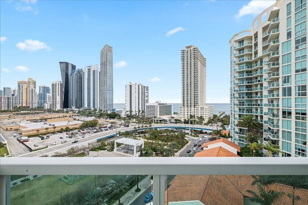 待售: $870,000 (3 贝兹, 2 浴室, 1615 平方英尺)