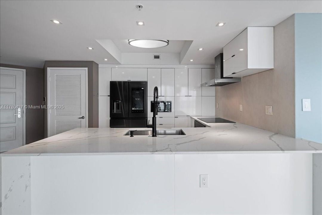 待售: $870,000 (3 贝兹, 2 浴室, 1615 平方英尺)