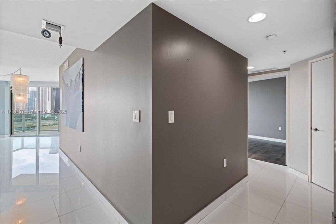 待售: $870,000 (3 贝兹, 2 浴室, 1615 平方英尺)