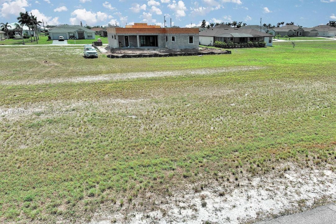 En Venta: $85,000 (0.24 acres)
