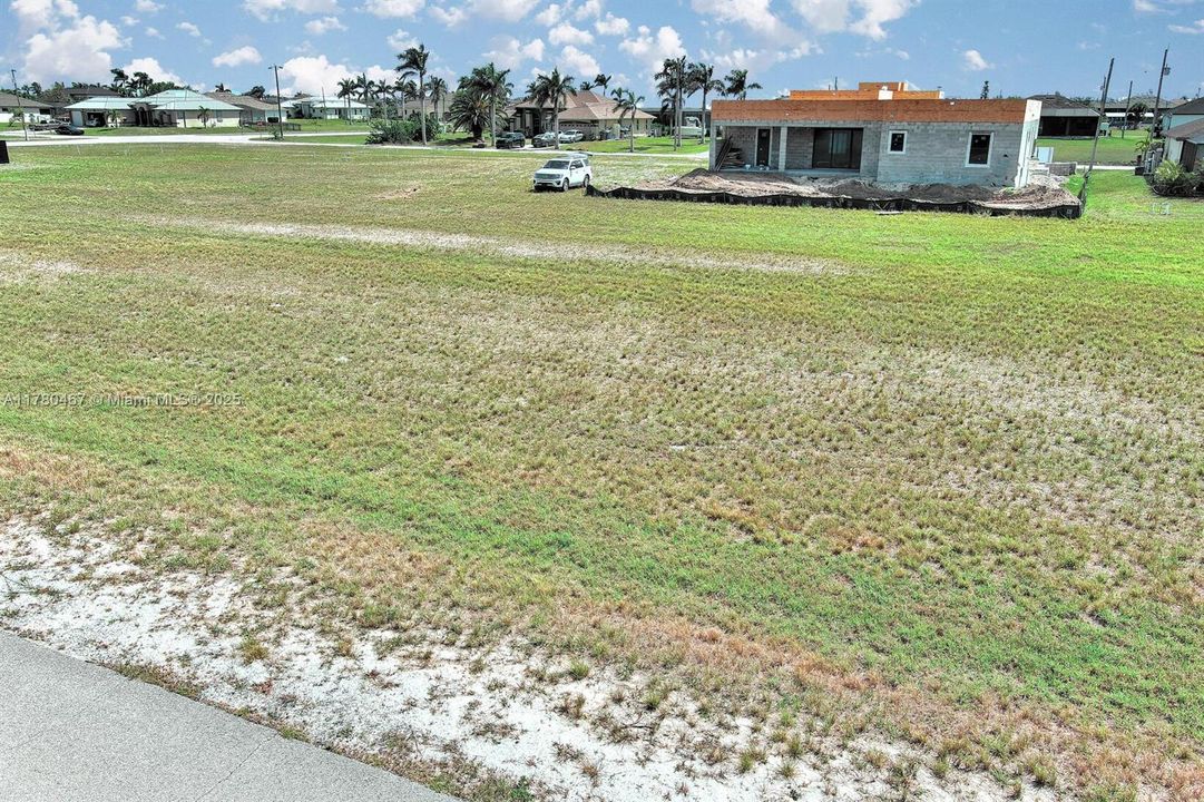 En Venta: $85,000 (0.24 acres)