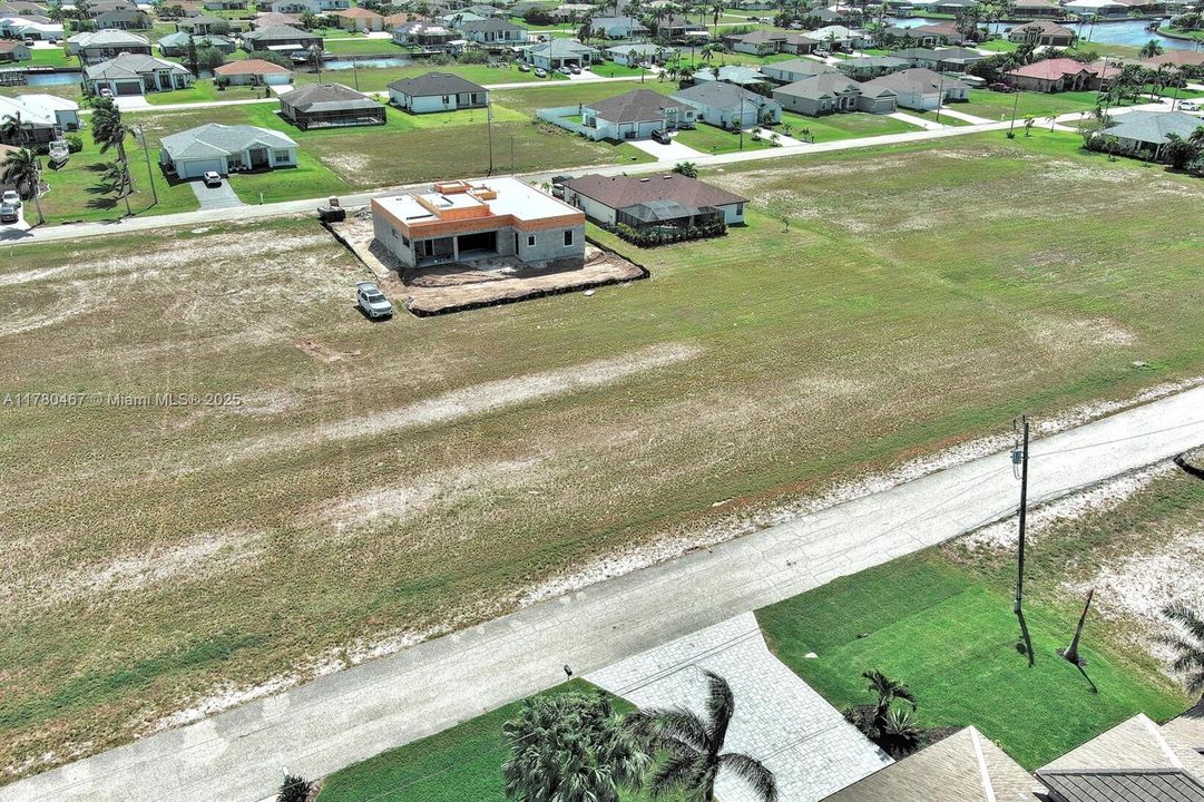 En Venta: $85,000 (0.24 acres)