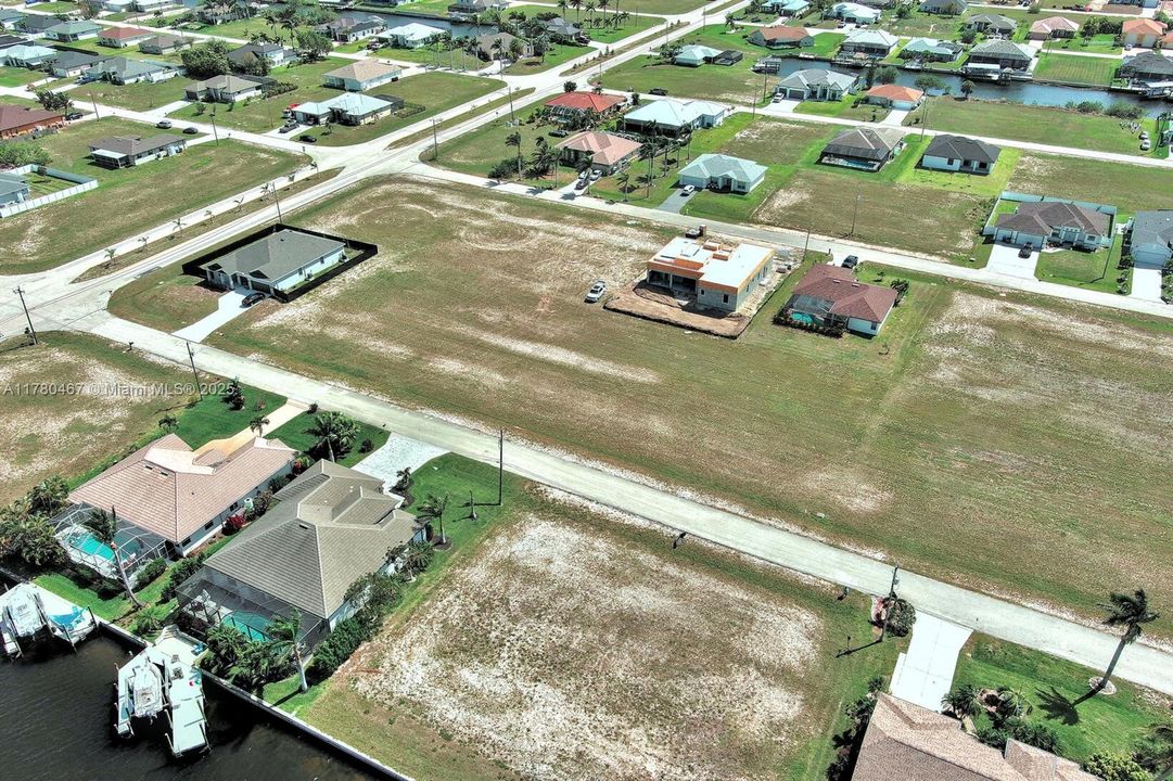 En Venta: $85,000 (0.24 acres)