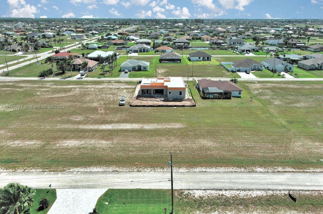 En Venta: $85,000 (0.24 acres)