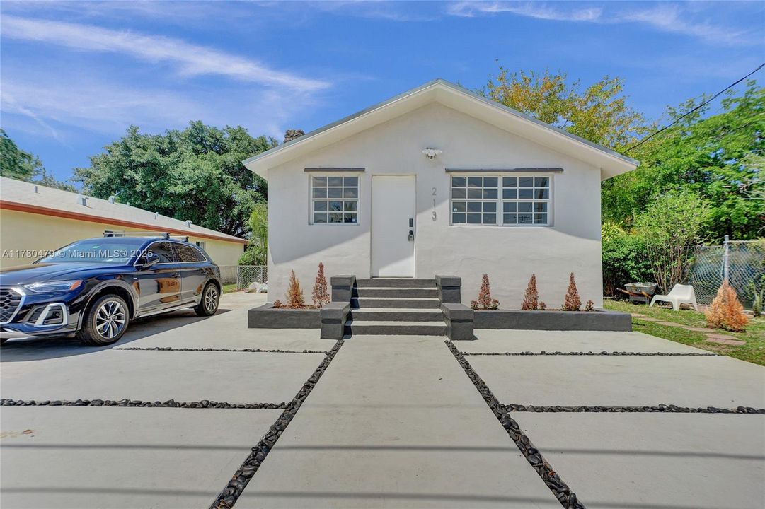 En Venta: $1,600,000 (2 camas, 1 baños, 1594 Pies cuadrados)