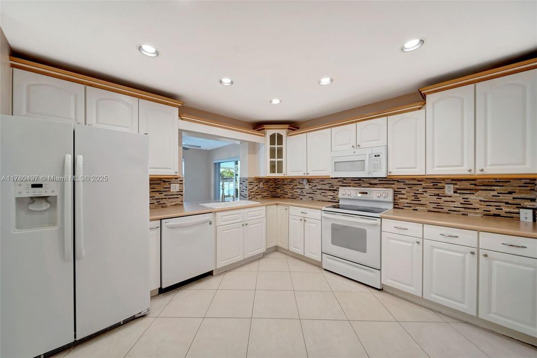 Recently Sold: $685,000 (4 beds, 2 baths, 1840 Square Feet)