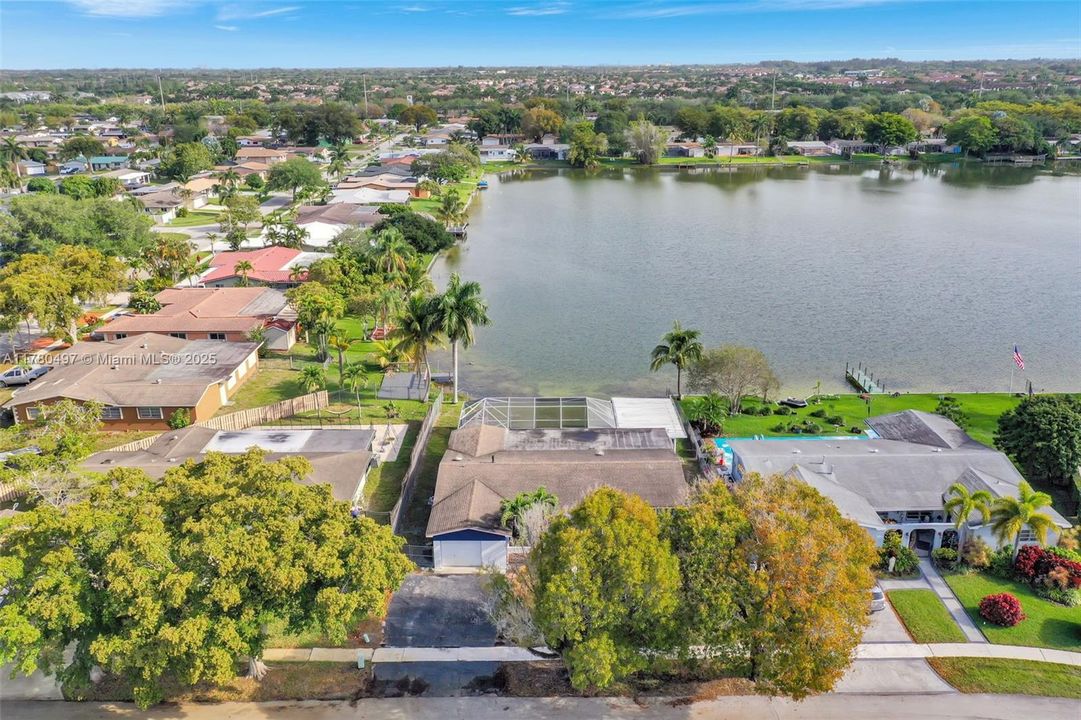 Recently Sold: $685,000 (4 beds, 2 baths, 1840 Square Feet)